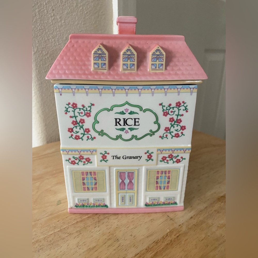 Lenox ‘Rice’ House Kitchen Storage🏡